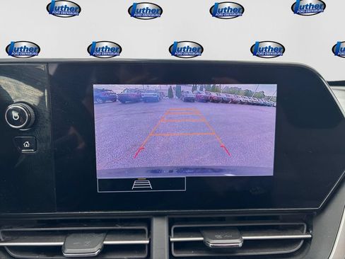 Used 2025 Chevrolet Trax RS w/ Driver Confidence Package FWD image 20