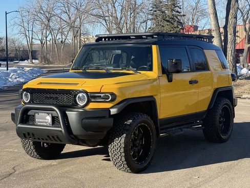 Used 2007 Toyota FJ Cruiser 4WD w/ Upgrade Pkg 2 image 7