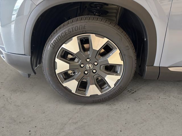 New 2026 Honda Pilot Touring image 15