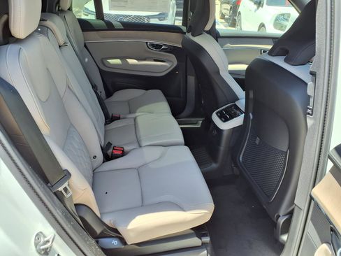 New 2026 Volvo XC90 T8 Plus w/ Protection Package Premier AWD/4WD image 10