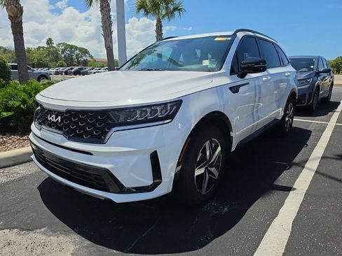 Certified 2023 Kia Sorento SX AWD/4WD image 5