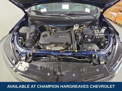Certified 2022 Chevrolet Equinox RS w/ LPO, Floor Liner Package AWD/4WD image 38