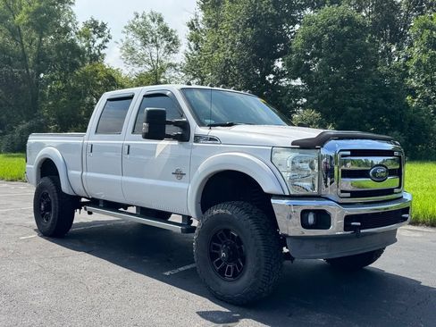 Used 2012 Ford F250 Lariat w/ Chrome Pkg AWD/4WD image 2