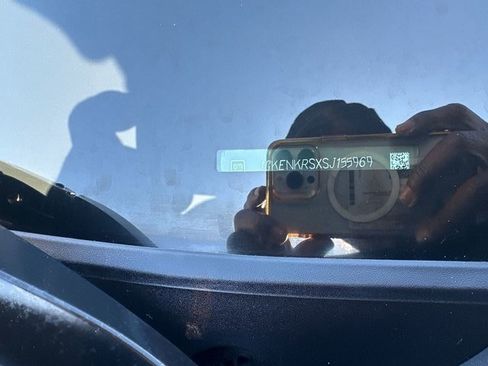 Used 2025 GMC Acadia Elevation image 6