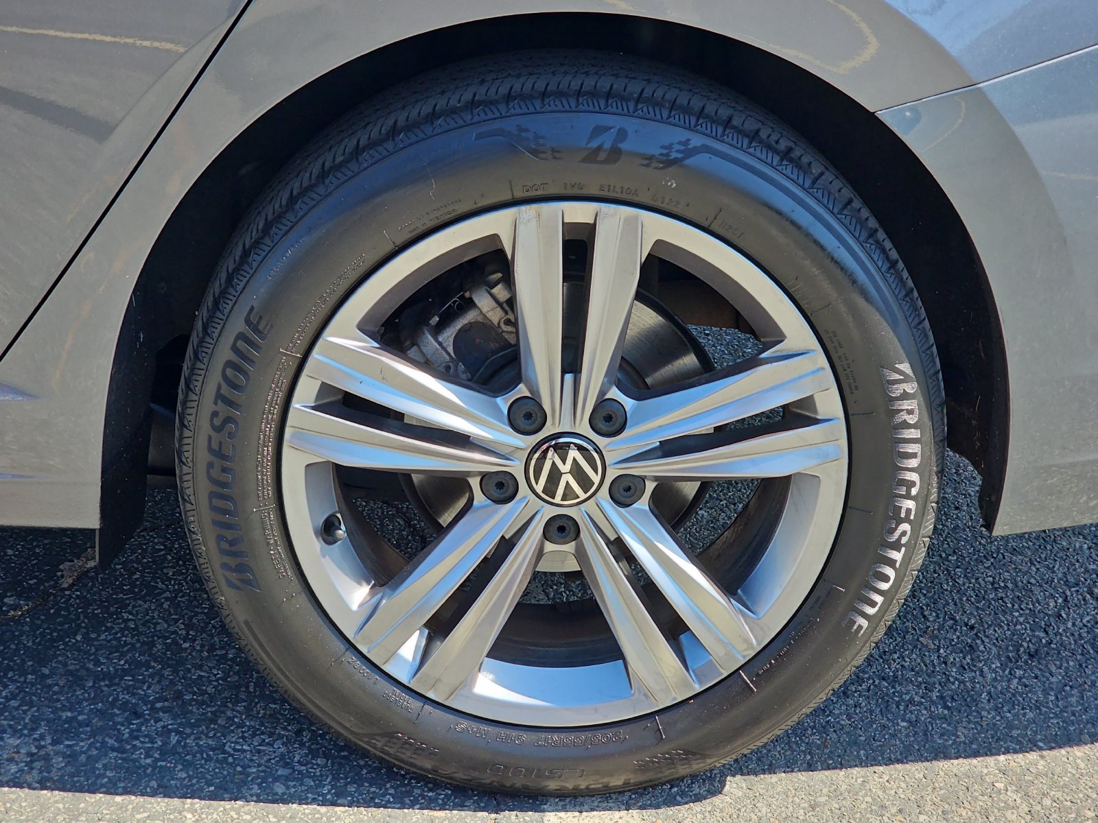 Used 2022 Volkswagen Jetta SE FWD image 31