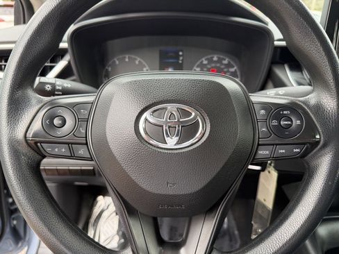 Used 2024 Toyota Corolla LE image 21