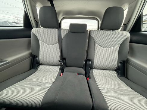 Used 2017 Toyota Prius V Two image 38