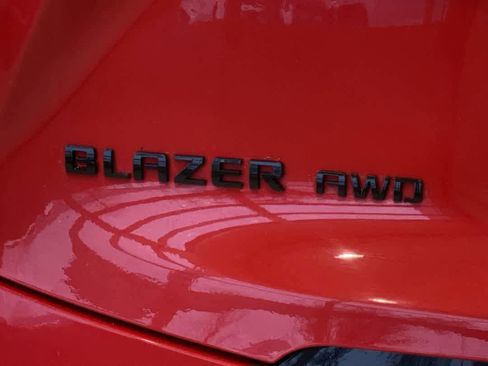 Used 2021 Chevrolet Blazer RS w/ Enhanced Convenience Package image 11