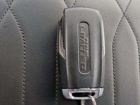 Used 2025 RAM 3500 Limited AWD/4WD image 30