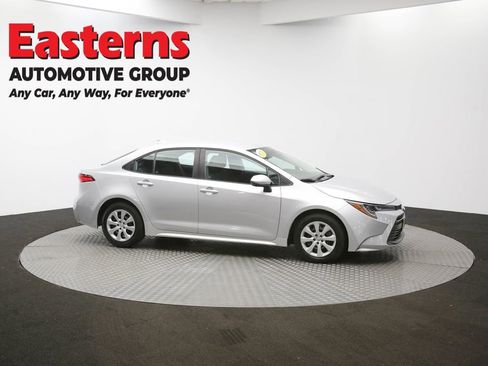 Used 2023 Toyota Corolla LE image 44