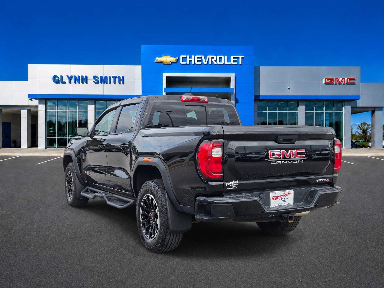 Used 2026 GMC Canyon AT4 AWD/4WD image 11