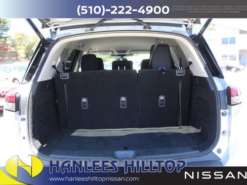 Used 2025 Nissan Pathfinder SV FWD image 10
