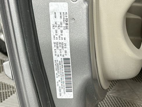 Used 2016 Dodge Grand Caravan SE w/ Quick Order Package 29E SE FWD image 12