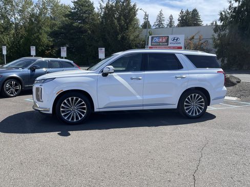 Certified 2025 Hyundai Palisade Calligraphy AWD/4WD image 2