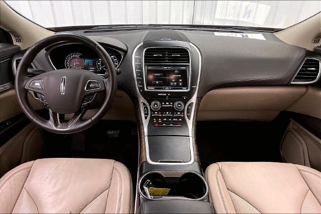 Used 2016 Lincoln MKX Select w/ Select Plus Package AWD/4WD image 14