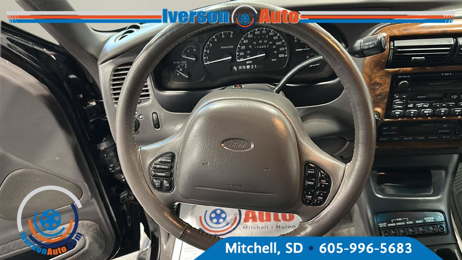 Used 2000 Ford Explorer Limited AWD/4WD image 16