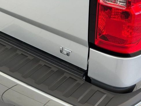 Used 2018 Chevrolet Silverado 1500 LT w/ All Star Edition AWD/4WD image 45