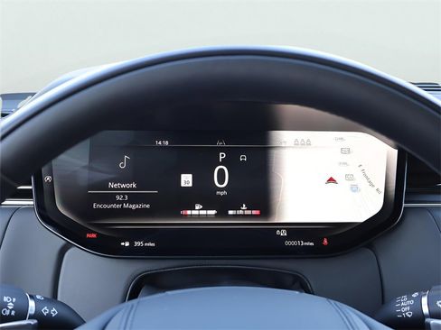 New 2026 Land Rover Range Rover SE image 28