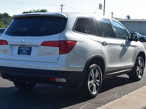 Used 2017 Honda Pilot EX-L image 12
