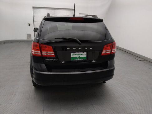 Used 2019 Dodge Journey SE FWD image 6