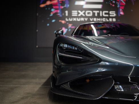 Used 2021 McLaren 765LT image 10