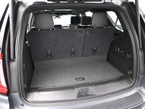 Used 2021 GMC Yukon SLT w/ SLT Premium Package image 35