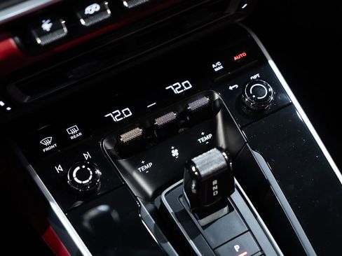 Used 2021 Porsche 911 Turbo S image 25