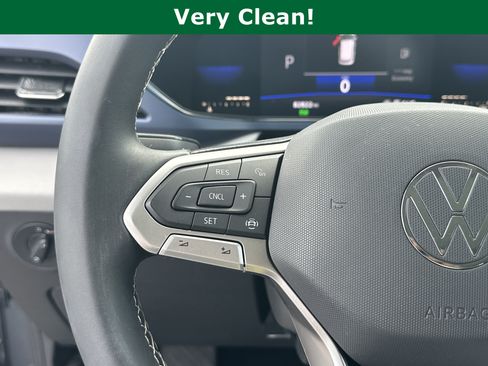 Used 2022 Volkswagen Taos SE FWD image 28
