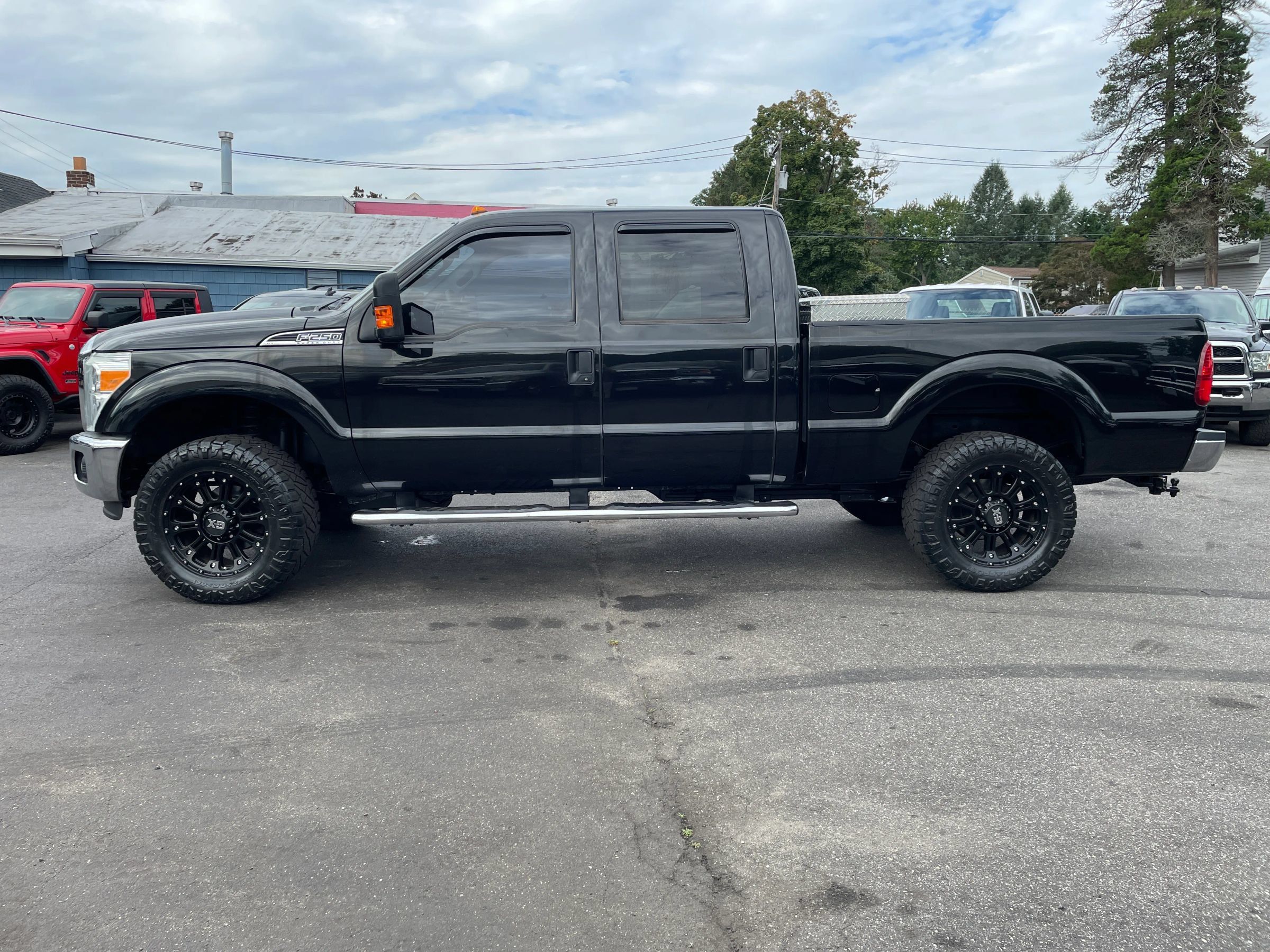 Used 2012 Ford F250 XLT w/ Snow Plow Prep Pkg AWD/4WD image 2
