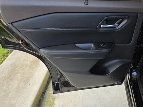 Used 2023 Nissan Rogue SL w/ SL Premium Package FWD image 40