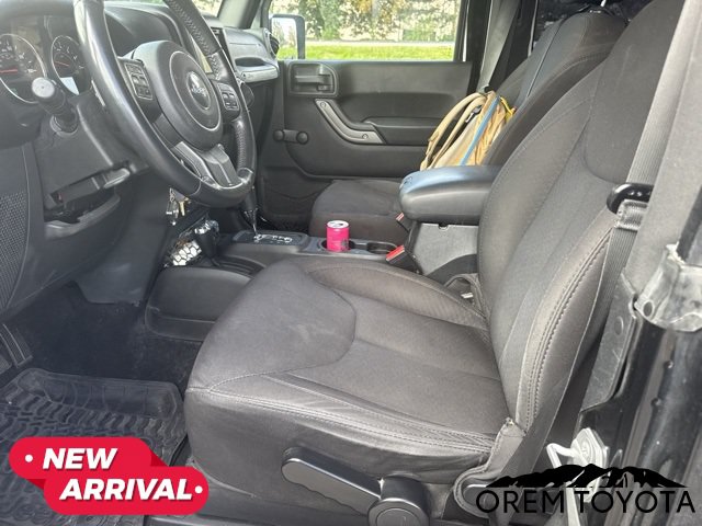 Used 2015 Jeep Wrangler Sport w/ Connectivity Group AWD/4WD image 15