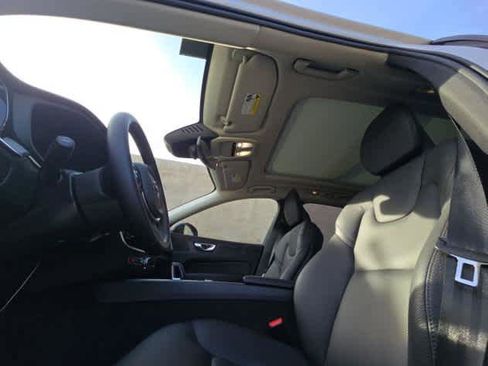 Certified 2025 Volvo XC60 B5 Plus image 12