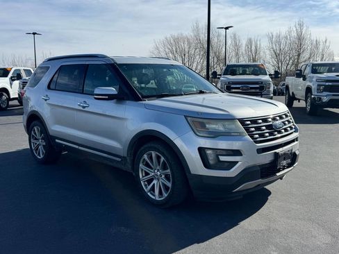 Used 2016 Ford Explorer Limited image 9