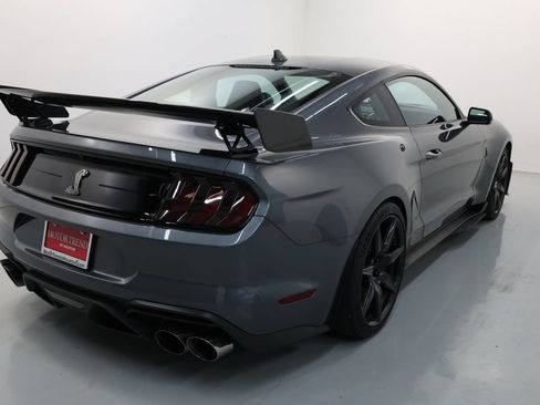 Used 2022 Ford Mustang Shelby GT500 w/ Carbon Fiber Track Pack RWD image 68
