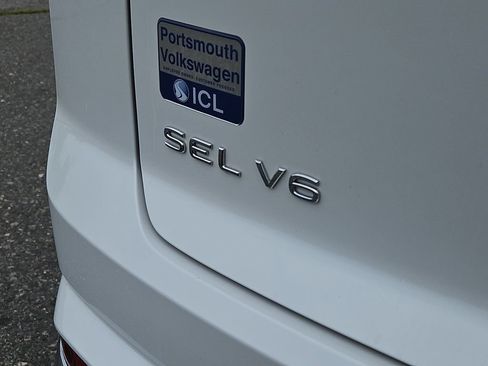 Used 2023 Volkswagen Atlas Cross Sport SEL Premium R-Line AWD/4WD image 12