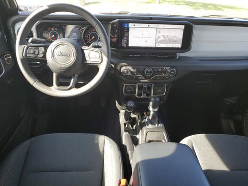 Used 2024 Jeep Wrangler Sport S image 11