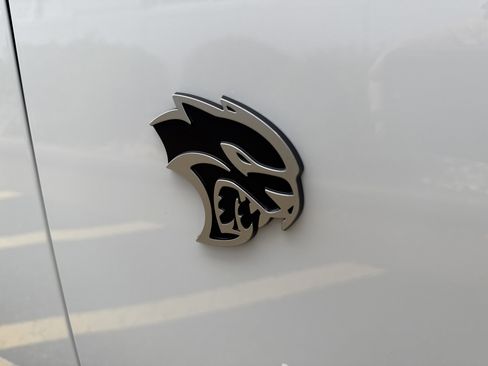 Used 2015 Dodge Challenger SRT Hellcat image 11