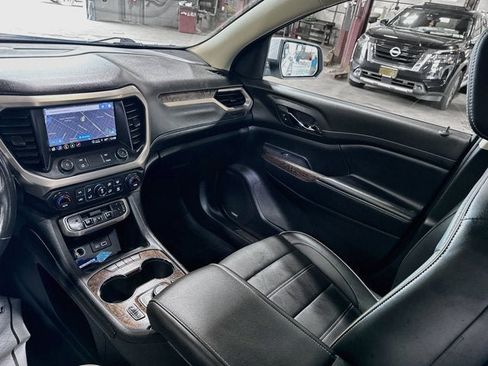 Used 2021 GMC Acadia Denali w/ Denali Ultimate Package AWD/4WD image 20