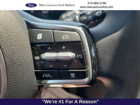 Used 2026 Kia Carnival SX w/ SX Dark Edition Package FWD image 13