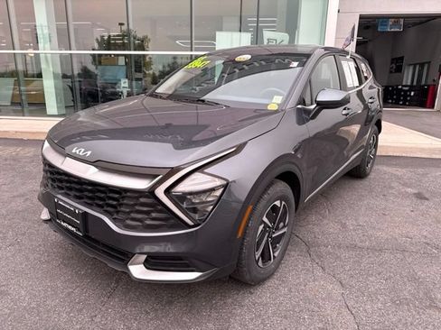 Certified 2023 Kia Sportage LX AWD/4WD image 2