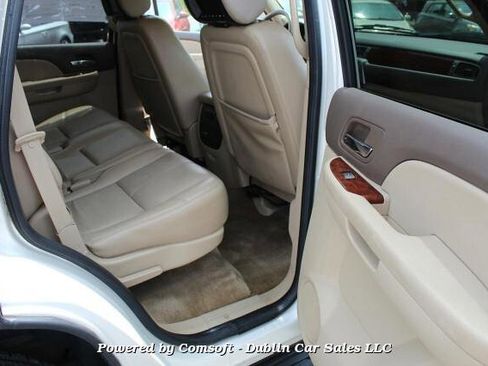 Used 2011 GMC Yukon SLT w/ SLT-2 Equipment Package image 11