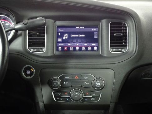 Used 2021 Dodge Charger Police image 28