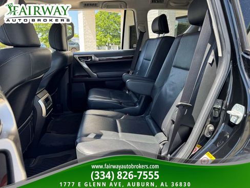 Used 2019 Lexus GX 460 Premium image 11