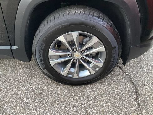Used 2025 Chevrolet Equinox LT AWD/4WD image 27