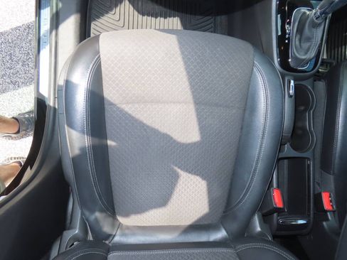 Used 2019 Buick Encore Preferred AWD/4WD image 43