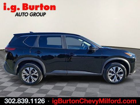 Used 2023 Nissan Rogue SV image 7