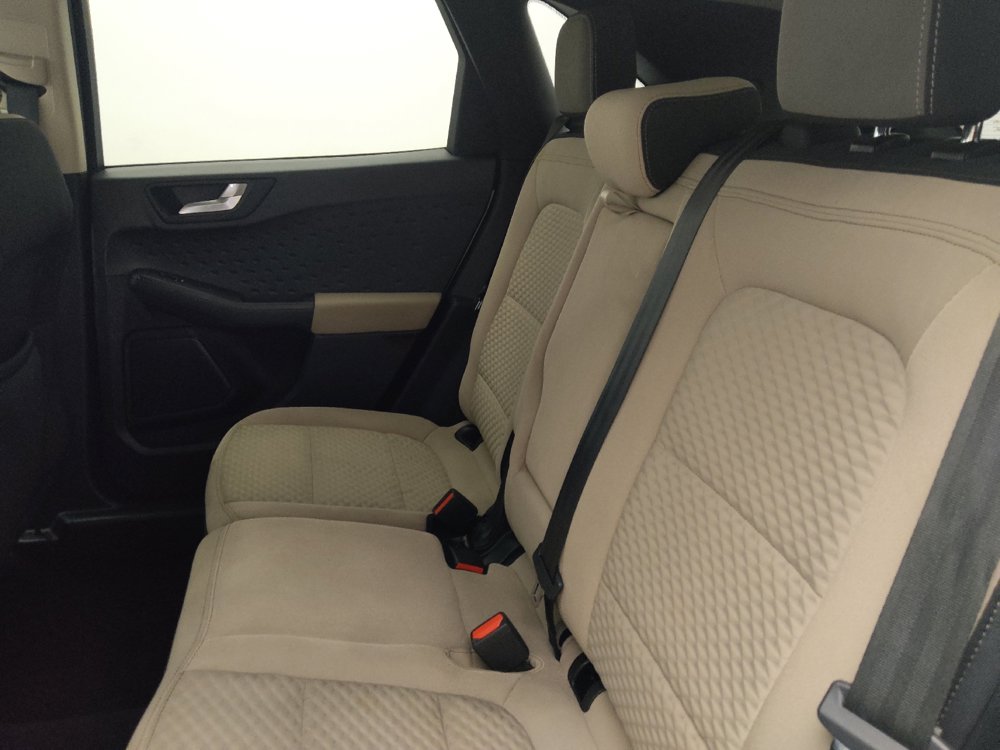 Used 2020 Ford Escape SE FWD image 18