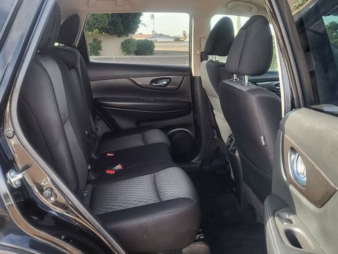 Used 2020 Nissan Rogue SV w/ Premium Package FWD image 21