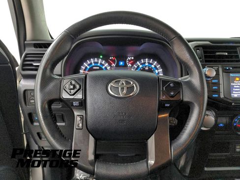 Used 2019 Toyota 4Runner TRD Off-Road Premium AWD/4WD image 20