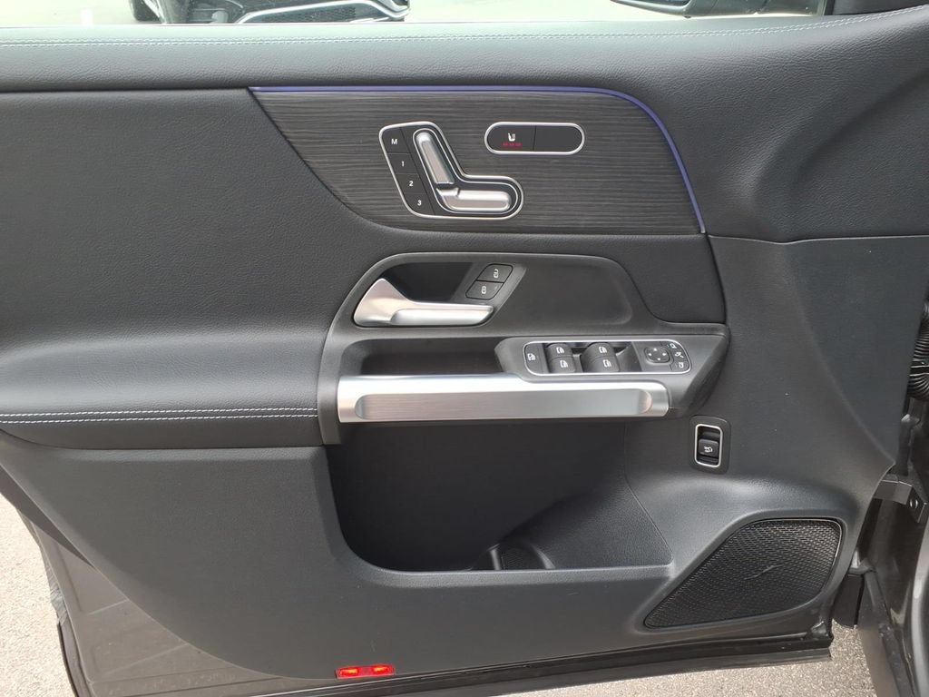 Certified 2026 Mercedes-Benz GLB 250 4MATIC image 11